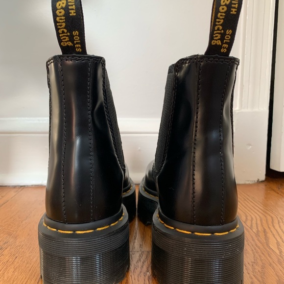 Doc Marten Platform Chelsea Boot Women’s 8 Men’s 7 - Picture 2 of 3